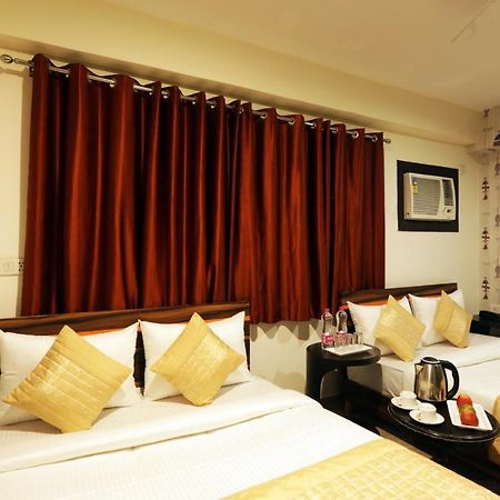 نيودلهي Hotel Sky Wood At Airport المظهر الخارجي الصورة
