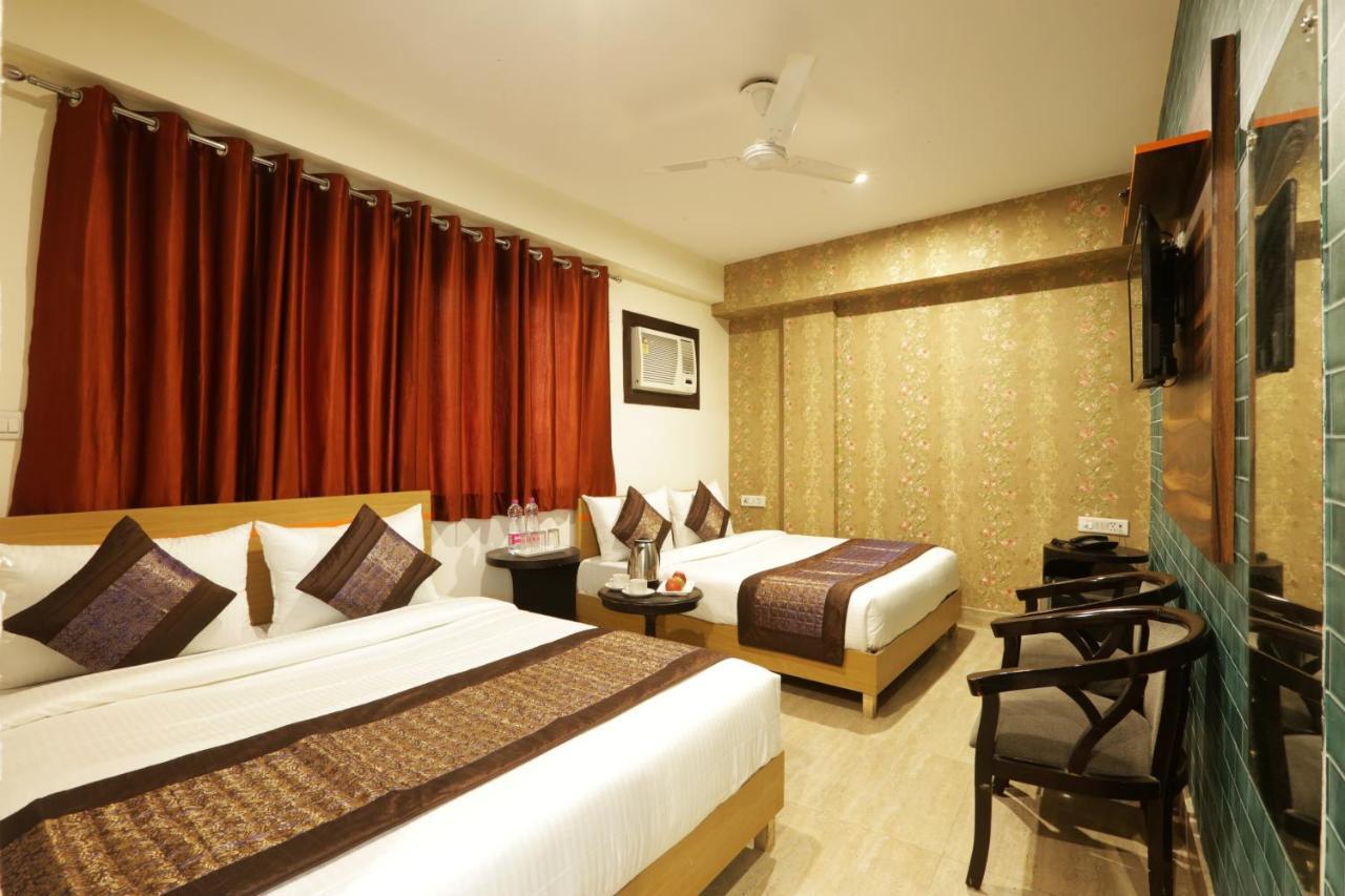 نيودلهي Hotel Sky Wood At Airport المظهر الخارجي الصورة