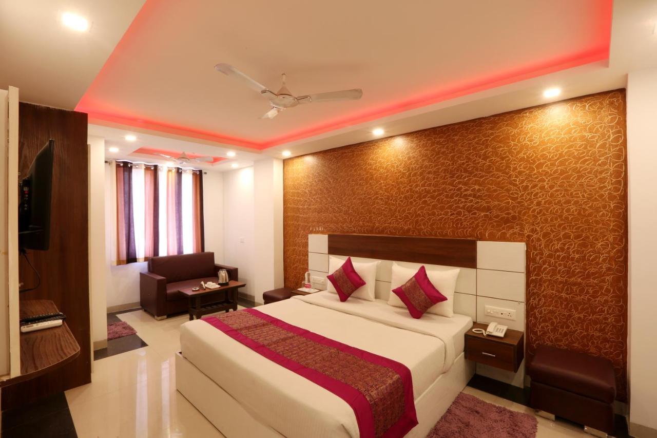نيودلهي Hotel Sky Wood At Airport المظهر الخارجي الصورة